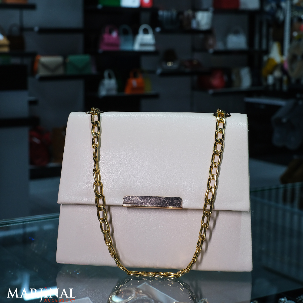 GOLD ZİNCİRLİ ÇANTA